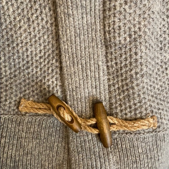 GAP *Grey* Knit Collar Cardigan w/ Wooden Toggles - Picture 4 of 7